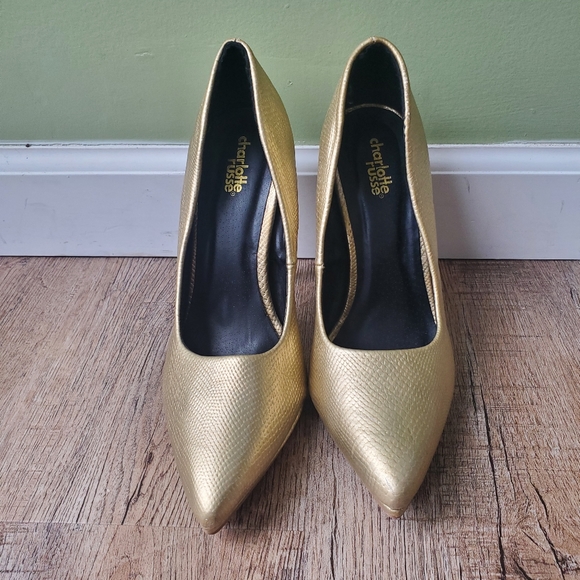 Charlotte Russe Gold Closed Toe High Heels - Picture 1 of 5